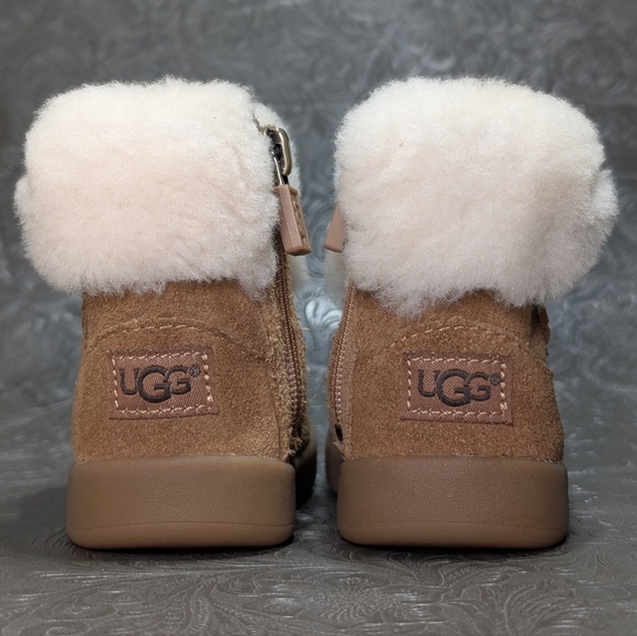 UGG Infant Ramona Brown Suede Boots Size 0/1 XS Faux Fur Lining - Picture 3 of 12